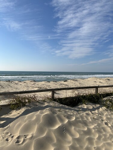 Bright oceanfront studio