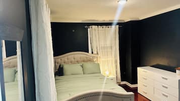 3 bedrooms, iron/ironing board, travel crib, free WiFi