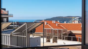 Comfort Double or Twin Room, Pool View | City view