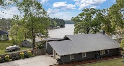 Unique find on Logan Martin! Cozy, spacious and family friendly.