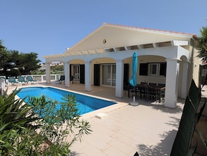 Outdoor pool - Villa Valentino, 4 double rooms, private pool close to the beach (Cala en Porter)