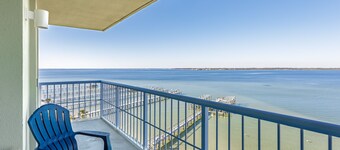 Wonderful Bay Views, Relax on the balcony - TT5D