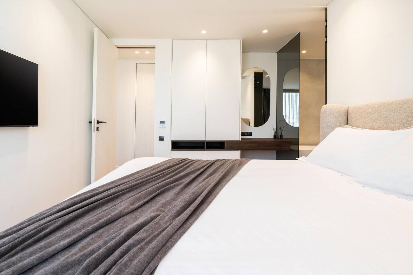 5 chambres, fer et planche à repasser, Wi-Fi gratuit, draps fournis