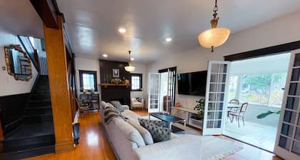 Boutique B&B | Flor de Leon Historic Home