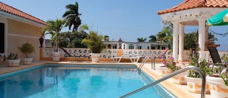 Piscine extérieure