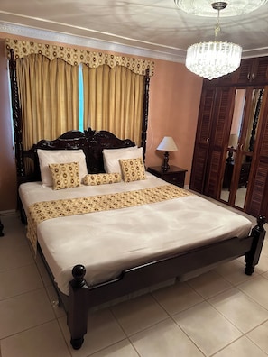 7 Schlafzimmer, Bügeleisen/Bügelbrett, kostenloses WLAN, Bettwäsche