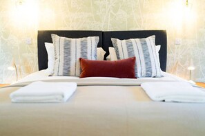 Iron/ironing board, travel cot, free WiFi, bed sheets