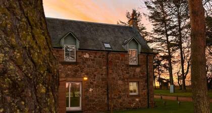 At the Bay - A Quintessential Cottage