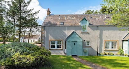 At the Bay - A Quintessential Cottage