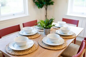 Dining - At the Bay - A Quintessential Cottage (Fife)