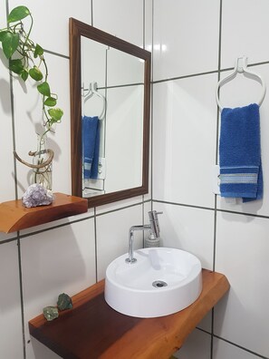 Superior Studio | Bilik Mandi | Pancuran mandi 
