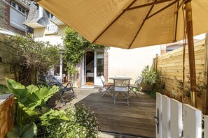Outdoor dining - Le Dinarzh - 500m plage - Terrasse (Dinard)