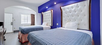 Capital O Deluxe Inn Channelview Houston I-10