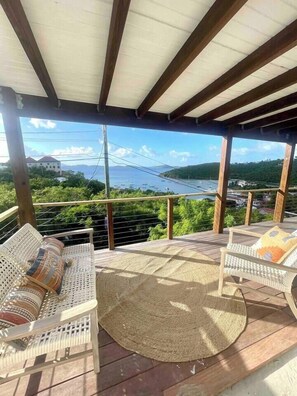 Property grounds - Flamingo House • COCO • Ocean view • Walk to town (Cruz Bay)
