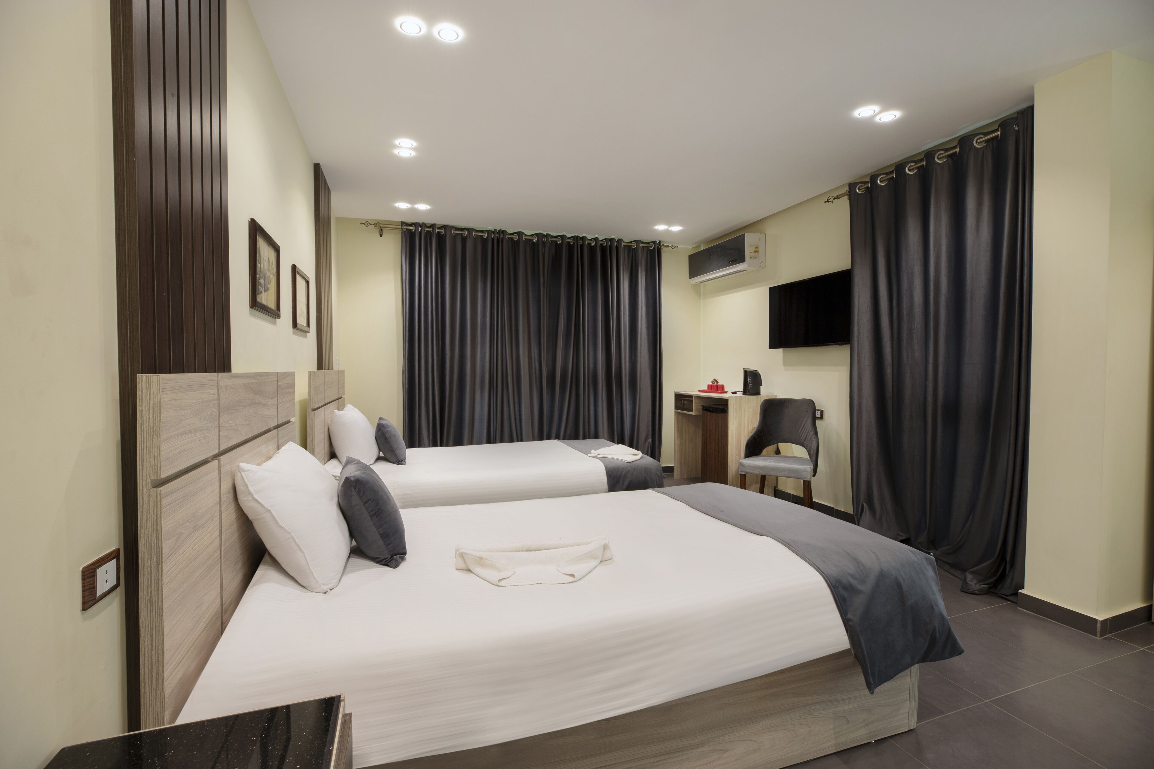 Photo - Brothers Pyramids View