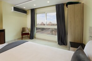 極品客房 | 高級寢具、免費迷你吧、客房內保險箱、遮光布/窗簾