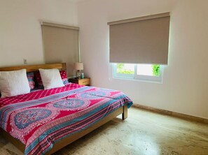 3 bedrooms, WiFi, bed sheets, wheelchair access