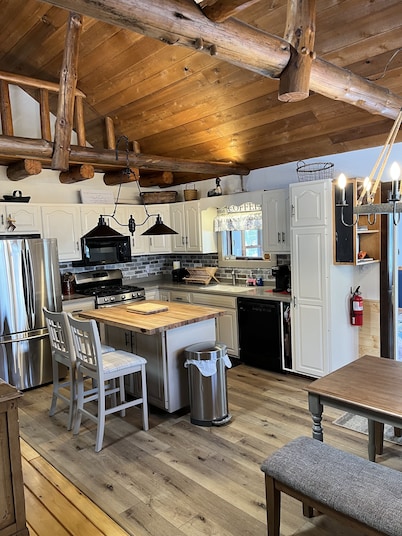 Charming ADK Retreat Walking Distance to Town and River