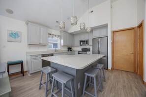 Fridge, microwave, oven, stovetop - 1651 - Better Than Tuition, 6-bed 4.5-bath  home in Corolla, NC, private pool, hot tub (Corolla)