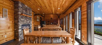 Luxury 12BR/14BA Cabin w/Indoor Pool, Hot Tub, Arcade, & Theater!  Perfect for Family Reunions!