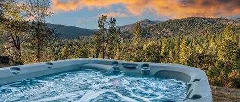 Tina de hidromasaje al aire libre