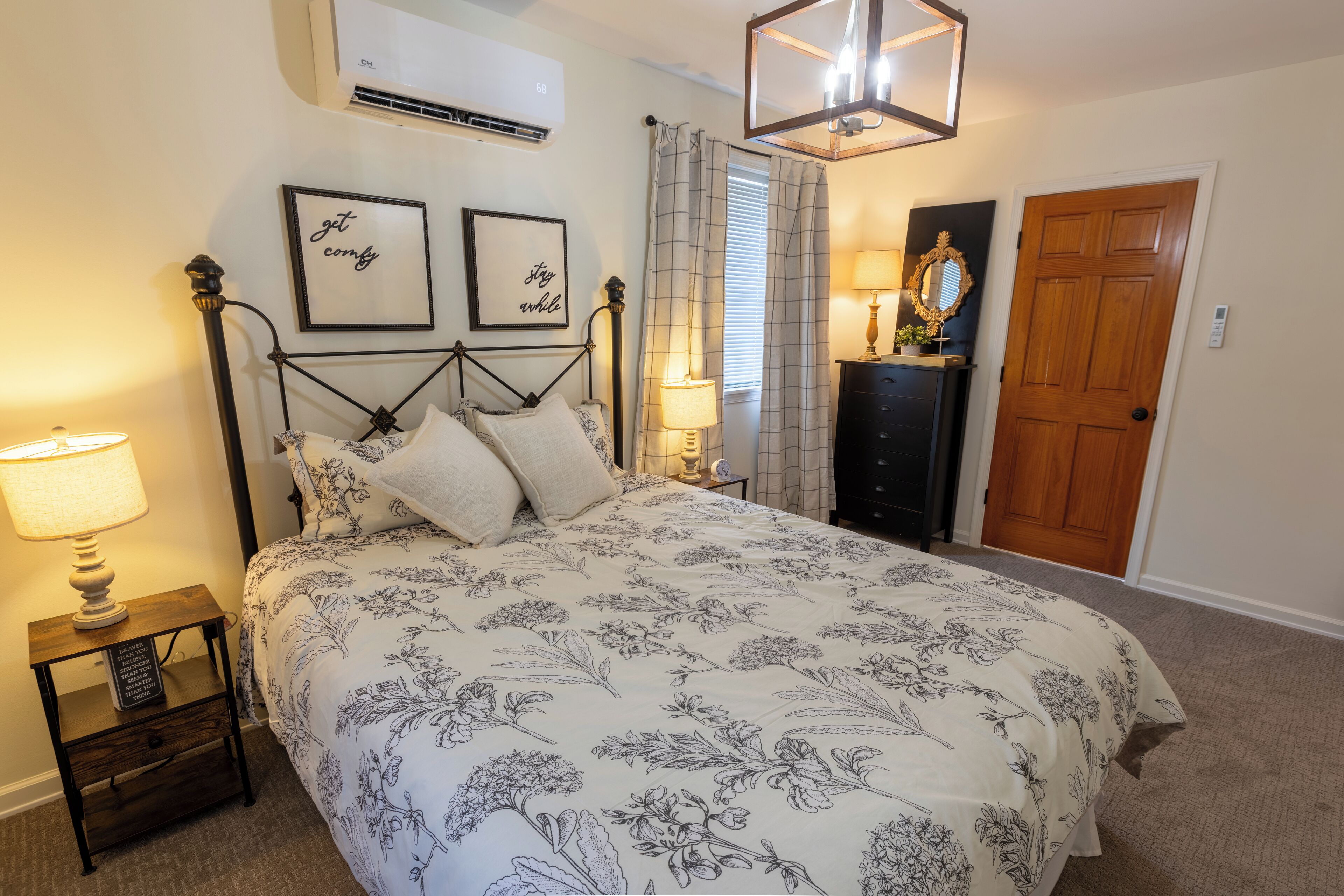 1 dormitorio, tabla de planchar con plancha, wifi gratis y ropa de cama