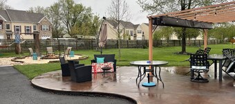 Small Town Apartment near covered bridge