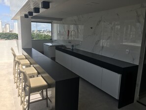 Poolside bar - Bela Hospedagem - Gold Flat Manaira (João Pessoa)