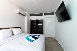 3 habitaciones, escritorio, tabla de planchar con plancha y wifi gratis 