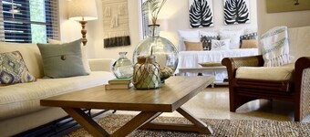 Charming Coastal Oasis 2Bed/2 Bath Cottage Close to Beach and Downtown-Southgate