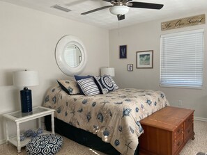 2 chambres, fer et planche à repasser, accès au Wi-Fi (inclus)