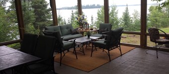 Architecturally designed & appointed vacation home on fabulous Lake of the Woods