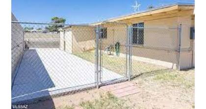 Prime location with Mountain Views