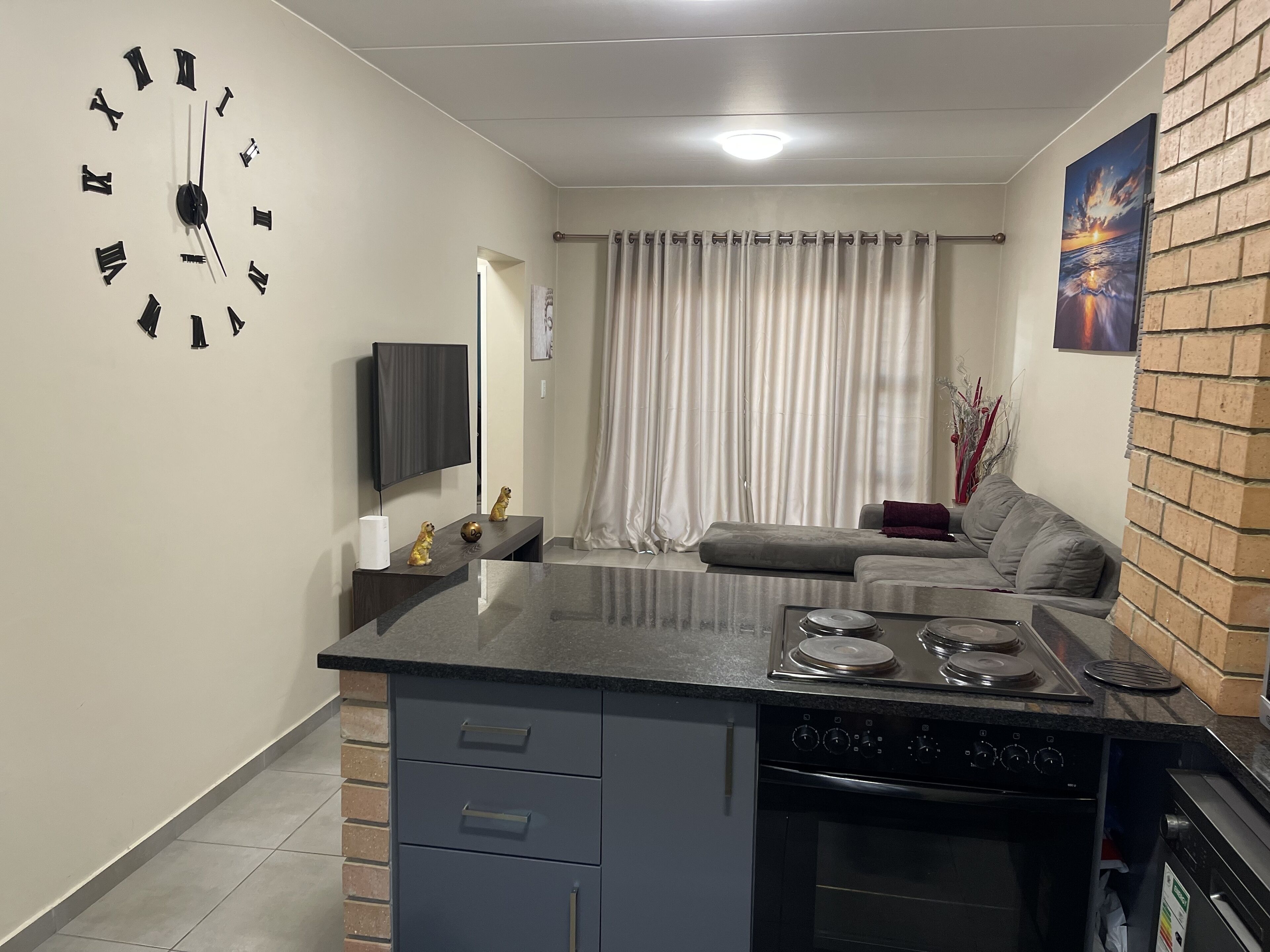 Réfrigérateur, micro-ondes, four, lave-vaisselle