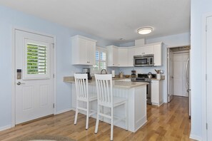 Fridge, microwave, oven, stovetop - Heated Saltwater Pool, 2-min Walk to Beach, Sleeps 10 (Emerald Isle)