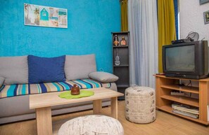 TV - Holiday apartment with a view and climate (Dramalj)