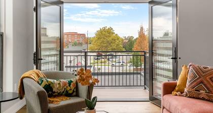 Downtown Holland Condo: City Views & Balcony