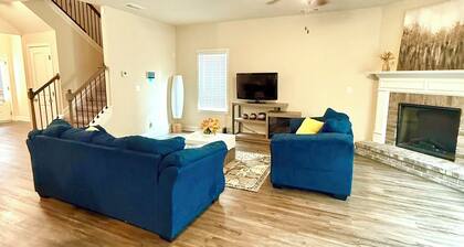 Beautiful New Cozy Home in a Gated Community