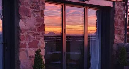 Beautiful Detached King-sized bed Ayrshire