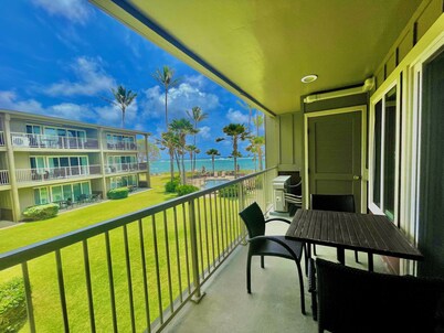 Charming Beachfront Condo! 2BR
