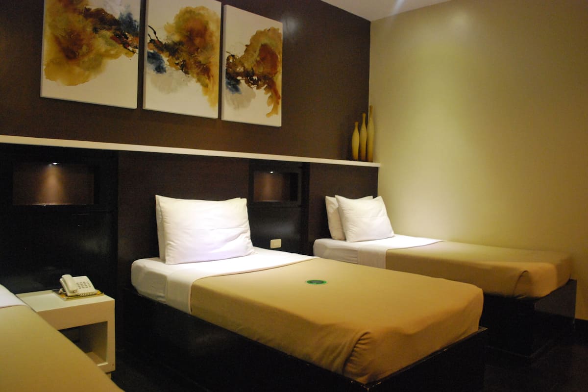 Economy Triple Room | Free WiFi
