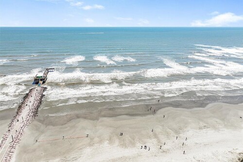 Beachfront Breeze! Front Row/Heated Pool/Unobstructed Ocean Views! 