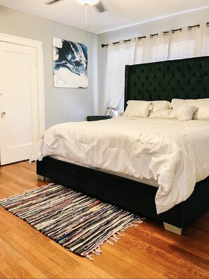 2 chambres, fer et planche à repasser, Wi-Fi, draps fournis