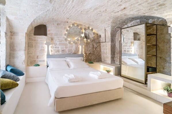 1 bedroom, travel crib, free WiFi