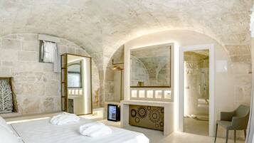 1 bedroom, travel crib, free WiFi