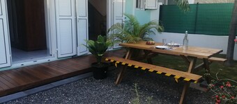 T2 Passiflore, 5min from beaches and shops