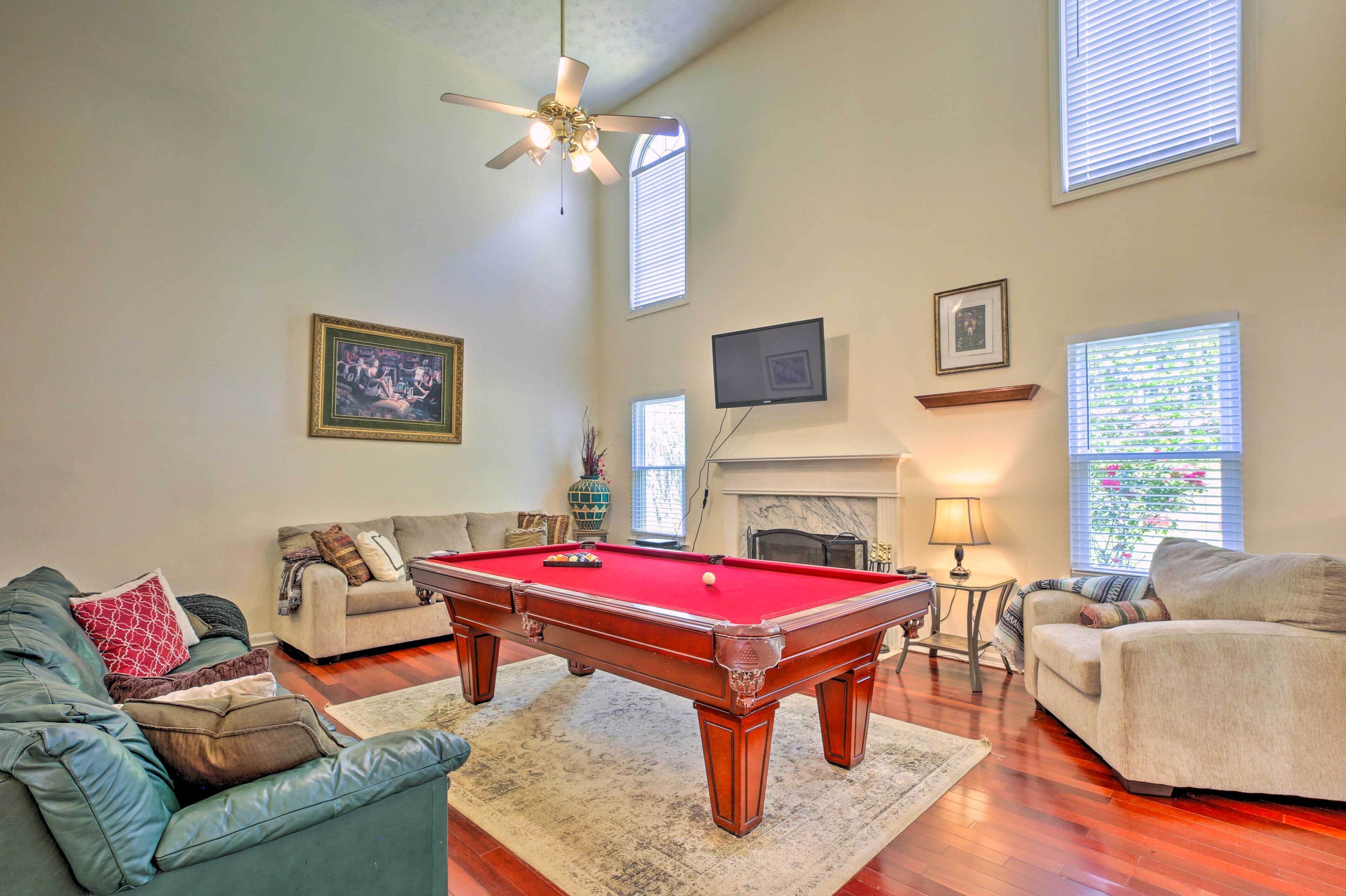 Pet-Friendly Home w/ Yard ~ 15 Mi to Atlanta!
