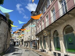 Exterior - The 5 Continents III by Stay.Swiss - 7 bedroom apartment (Porrentruy)