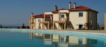 Antonios Village