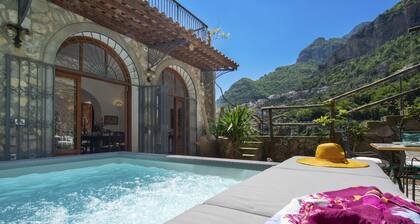 Charming villa the two sisters